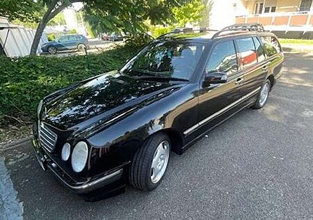 Mercedes-Benz E 220 T CDI Elegance