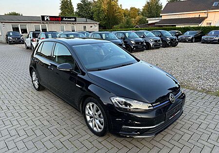 VW Golf Volkswagen VII Lim. Highline ACC-LED-NAVI-DAB