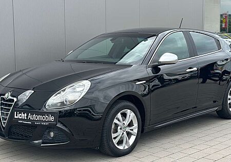 Alfa Romeo Giulietta Turismo/2.Hand/Klima/Tempomat/PDC/FB/Radio/CD/