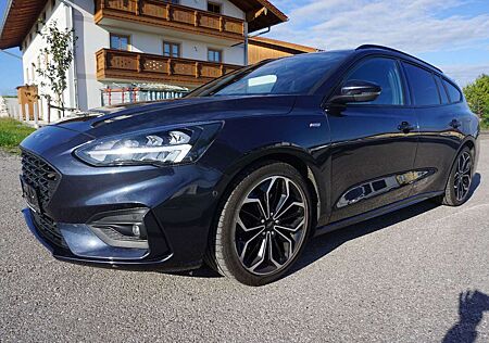 Ford Focus Turnier ST-Line X
