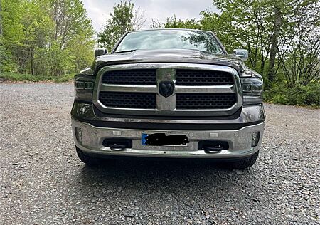 Dodge RAM Laramie 5.7 Hemi CrewCap LPG