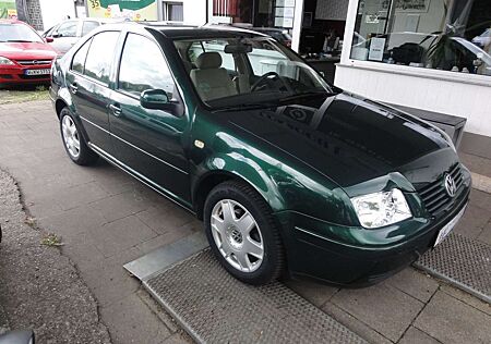 VW Bora Volkswagen 1.6 Automatik Highline