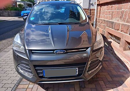 Ford Kuga 2.0 TDCi 4x4 Aut. SYNC