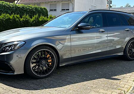 Mercedes-Benz C 63 AMG S T Speedshift 7G-MCT