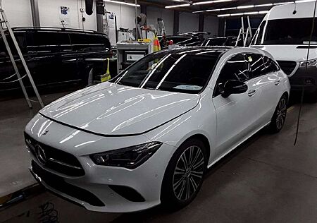Mercedes-Benz CLA 220 d SB FACELIFT LEDER MBUX PANO LED AHK