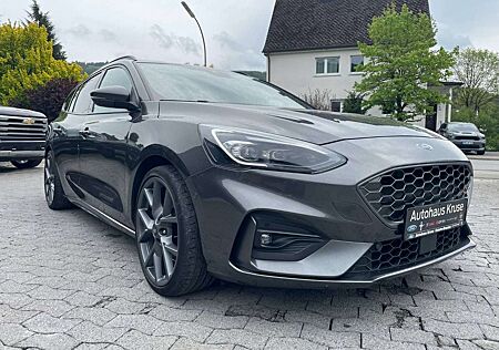Ford Focus 2,3 EcoBoost ST Turnier +Vollausstattung!