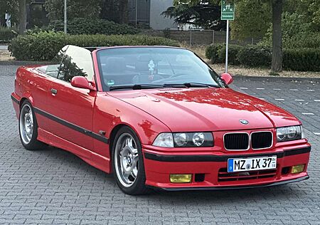 BMW 320 E36 M-paket *TÜV Neu*~ Oldtimer ~ Cabrio - Hellrot