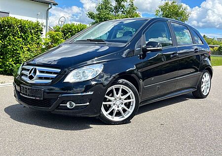 Mercedes-Benz B 180 *FACELIFT*KLIMAAUT*137TKM*LEDER*MFL*SHZ*PDC