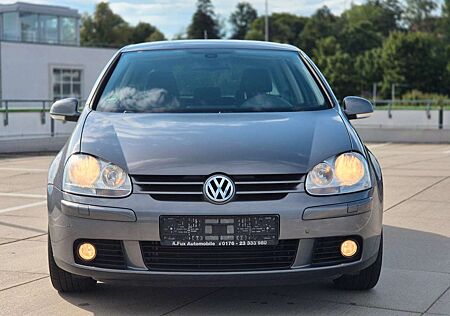 VW Golf Volkswagen V Lim. United 37tkm ZR. und Service Neu SHZ
