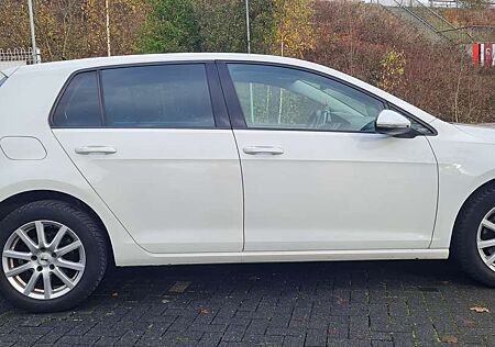 VW Golf Volkswagen VII Diesel DSG/Voll Scheckheft/Wunderschön