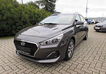 Hyundai i30 cw 1.6 CRDI YES! 'Navi/SHZ'