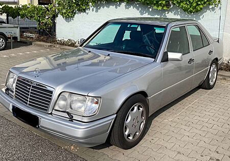 Mercedes-Benz E 420 V8 *** LPG *** Dailydriver