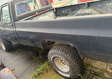 Chevrolet K30 K10 Scottsdale 4x4 V8 Diesel Allrad