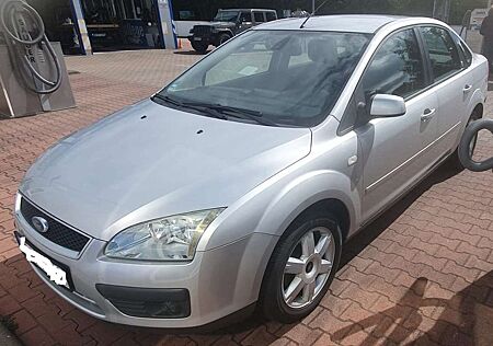 Ford Focus 1.6 16V Ghia