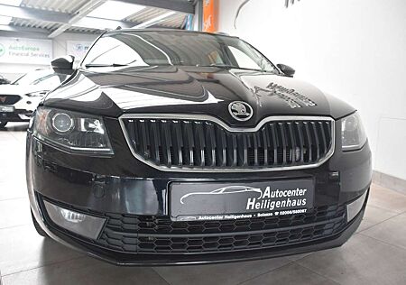 Skoda Octavia Combi Joy DSG Navi Klima Tempo SHZ PDC