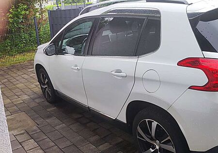 Peugeot 2008 120 VTI Allure