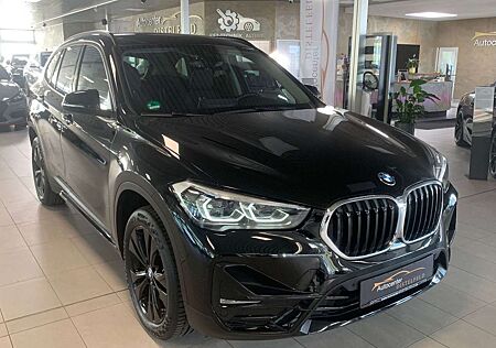 BMW X1 sDrive 20 i Sport Line Auto. HUD LED