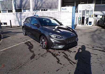 Ford Focus ST/LED/19 ZOLL/TECHNO1