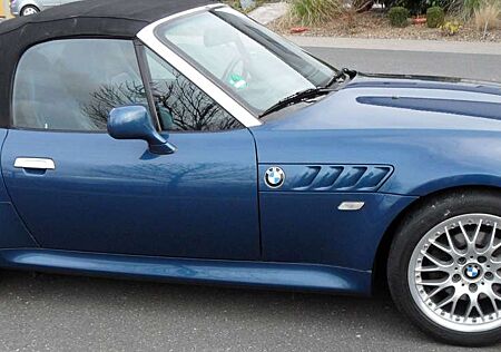 BMW Z3 Roadster 2.0 - 6 Zylinder - 150 PS