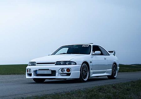 Nissan Skyline 1998 40th Anv