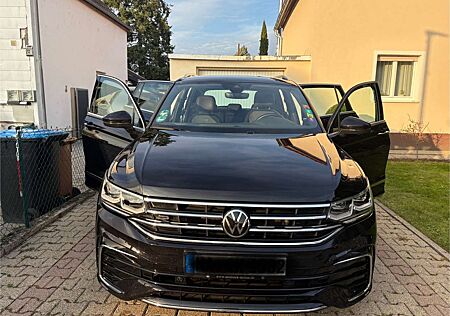 VW Tiguan Volkswagen 1.4 eHybrid OPF DSG R-Line