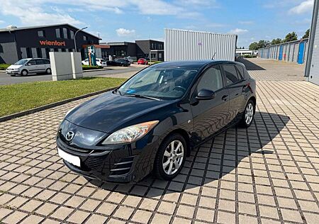 Mazda 3 Lim. Center-Line