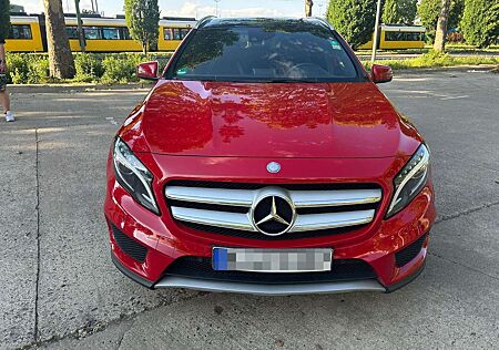 Mercedes-Benz GLA 220 CDI 4Matic 7G-DCT AMG Line