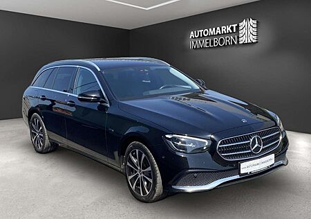 Mercedes-Benz E 300 de ALLRAD Avantgarde VollLeder*Kamera*LED*