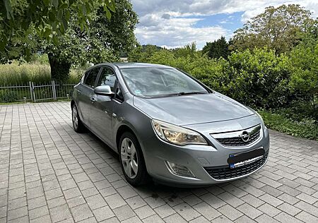 Opel Astra 1.4 Turbo Design Edition / +Autogas