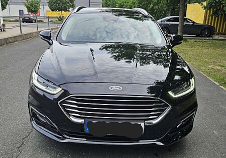 Ford Mondeo Hybrid