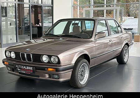 BMW 318 i E30 Limousine aus 1.Hand mit 77000km