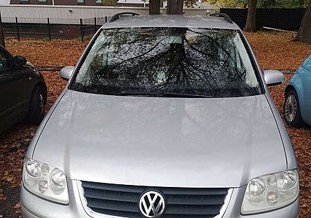 VW Touran Volkswagen 1.6 FSI