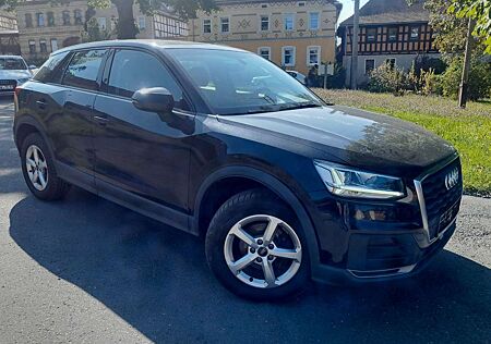 Audi Q2 30 TDI LED SHZ