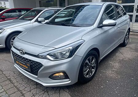 Hyundai i20 Navi, Klima, PDC Kamera