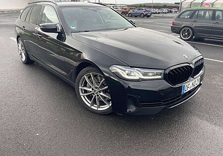 BMW 530d 530 Mild Hybrid Touring Aut. Luxury Line