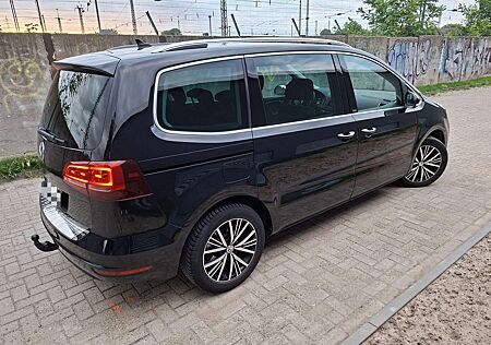 VW Sharan Volkswagen 7 Sitzer 2.0 TDI BlueMotion Technology Allstar