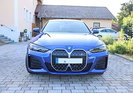 BMW i4 Gran Coupe eDrive40 M Sport, Head-up, 19", RFK