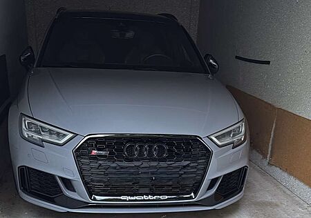 Audi RS3 Sportback Nardograu