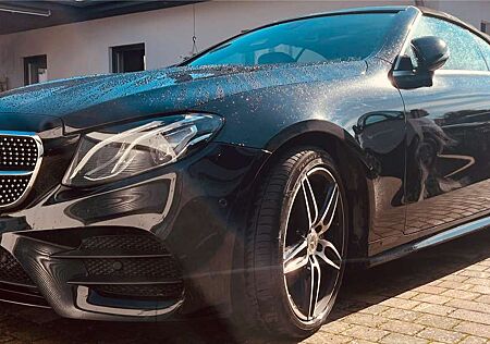 Mercedes-Benz E 300 d Cabrio 9G-TRONIC AMG Line