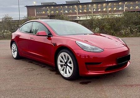 Tesla Model 3 Standard Reichweite Plus Hinterradantrieb