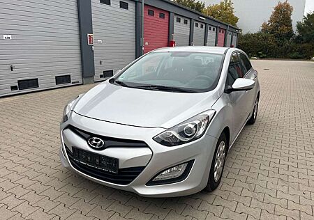 Hyundai i30 TREND 1HAND KAMERA/NAVI/SHZ/