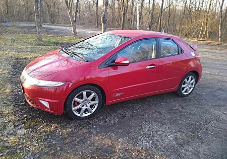 Honda Civic 1.8i-VTEC Sport