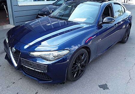 Alfa Romeo Giulia Veloce Q4 2.2TDM Pano RüKa ACC Leder Navi