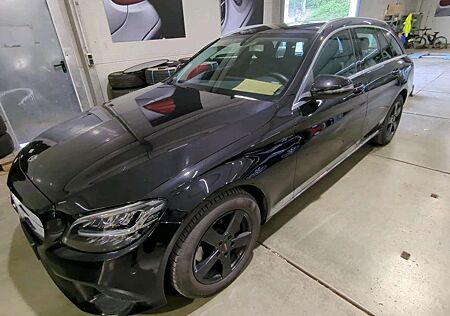 Mercedes-Benz C 220 T d Avantgarde Key Navi RKam LED AUT PDC