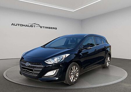 Hyundai i30 cw blue Passion*AHK*KAMERA*NAVI*PDC*1. HAND*