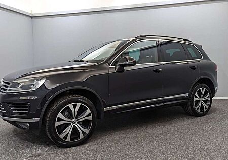 VW Touareg Volkswagen V6 TDITerrain Tech*R-LINE x2*INDIVI*LUFT