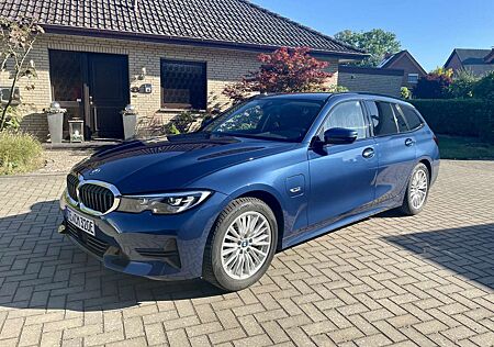 BMW 320 e Sport Line