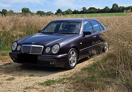 Mercedes-Benz E 320 Avantgarde