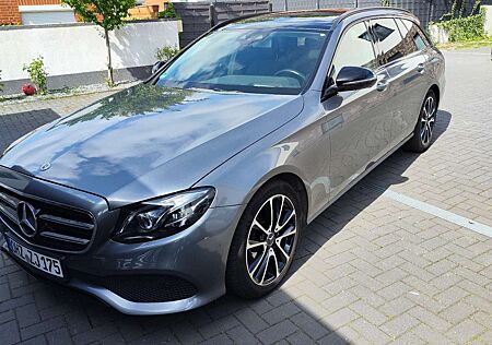 Mercedes-Benz E 300 d T 9G-TRONIC Avantgarde
