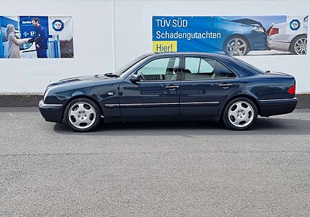 Mercedes-Benz E 320 Avantgarde